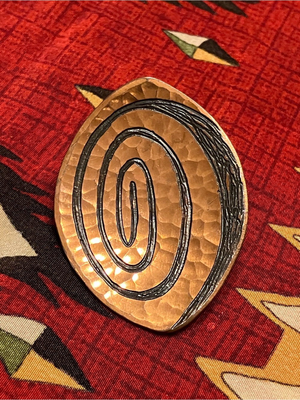 TWO HAND CRAFTED MODERNISTIC COPPER BROOCHES VINTAGE - Picture 10 of 15